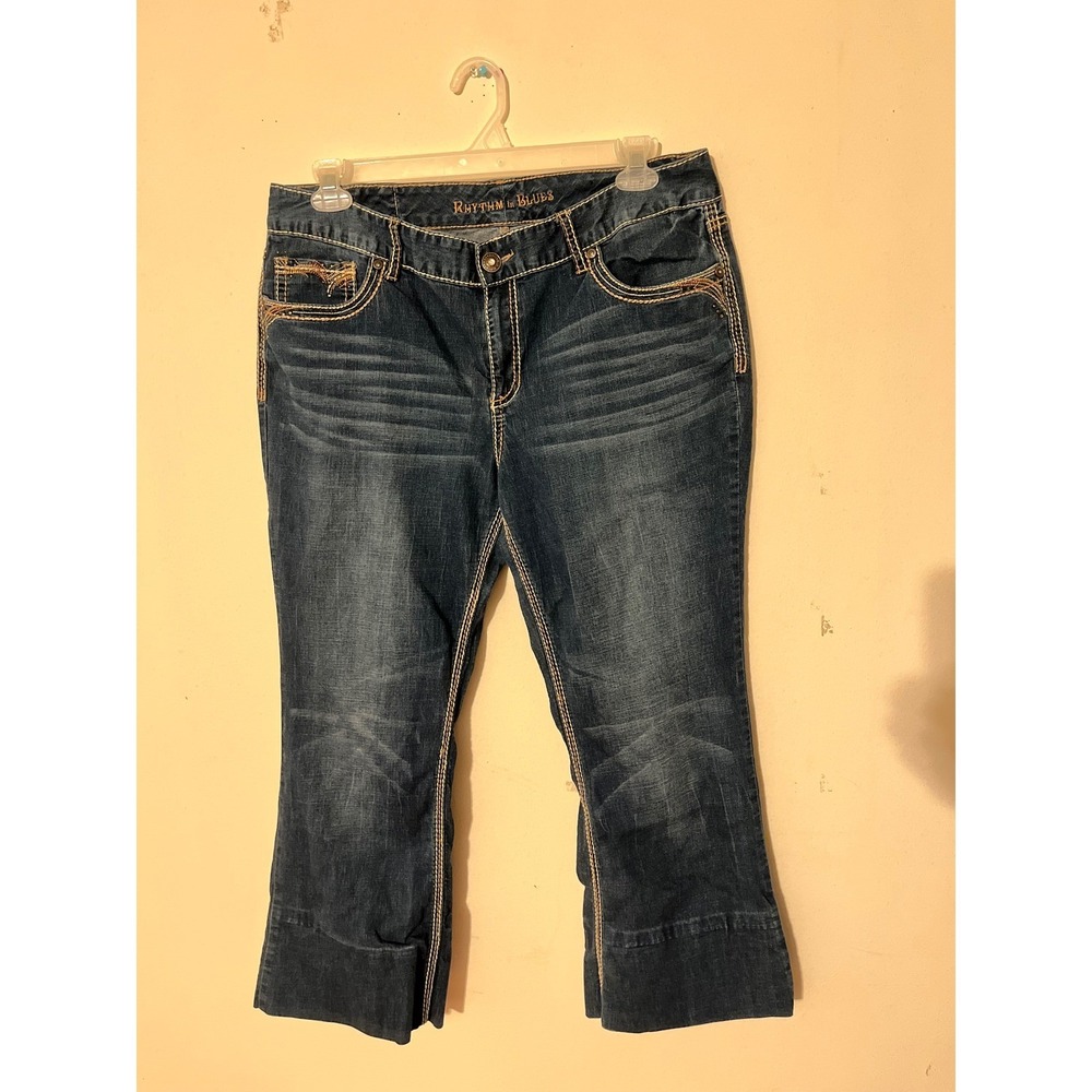 Rhythm in Blues Women's Cropped Bootcut Jeans Dark Wash Contrast Stitch Capri